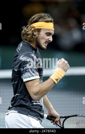 ©Sebastien Muylaert/MAXPPP - Stefanos Tsitsipas aus Griechenland reagiert beim Rolex Paris Masters Tennisturnier in seinem zweiten Spiel gegen Taylor Fritz aus den USA? In Paris, Frankreich.30.10.2019 Stockfoto