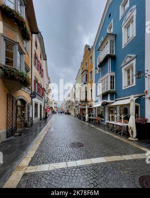 Schöne Einkaufsmöglichkeiten in Sterzing Vipiteno Stockfoto