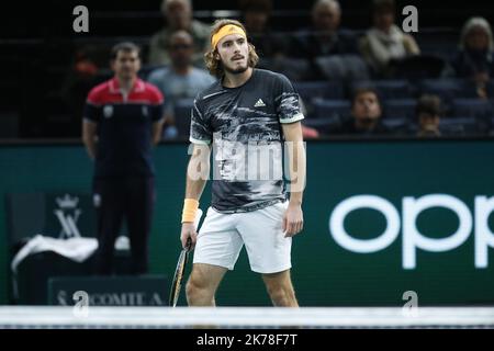 ©Sebastien Muylaert/MAXPPP - Stefanos Tsitsipas aus Griechenland reagiert beim Rolex Paris Masters Tennisturnier in seinem zweiten Spiel gegen Taylor Fritz aus den USA? In Paris, Frankreich.30.10.2019 Stockfoto