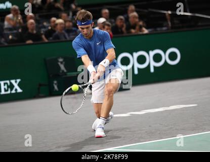 Novak DJOKOVIC (SRB) gegen Corentin MOUTET (FRA). Stockfoto