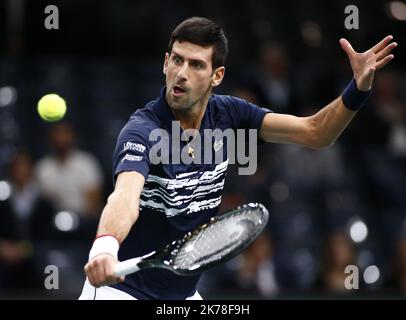 Novak DJOKOVIC (SRB) gegen Corentin MOUTET (FRA). Stockfoto