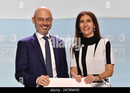 Carolina Schmidt, die beste chilienne de la COP 25, elle est Ministre de l'environnement au Chili et le polonais Michal Kurtyka, le président de la COP 24 (celle de l'an dernier). 2019 Rahmenübereinkommen der Vereinten Nationen über Klimaänderungen. COP25 SPANIEN 3. DEZEMBER 2019 Stockfoto