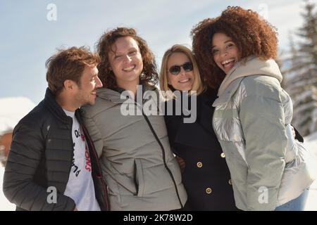 Alexandre Wetter, Pascale Arbillot und Stefi Celma nehmen am fünften Tag des internationalen Comedy-Filmfestivals Alpe D'Huez 23. Teil Stockfoto