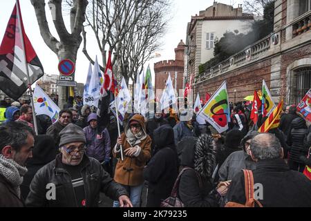 Demonstration gegen die Verwendung des Artikels 49 3 durch die Gouvernement, um den Ruhestand zu ändern. Frankreich, Den 02. März 2020. Stockfoto