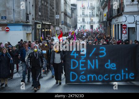 Demonstration gegen die Verwendung des Artikels 49 3 durch die Gouvernement, um den Ruhestand zu ändern. Frankreich, Den 02. März 2020. Stockfoto