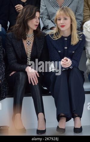 Isabelle Adjani, Anna Mouglalis, Angele Chanel defile MARCH 03 Runway during the Chanel as part of the Paris Fashion Week Womenswear Fal Winter 2020/2021 on March 03, 2020 in Paris, France. Stockfoto