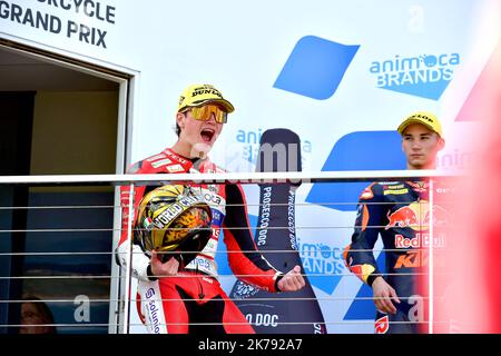 Phillip Island Circuit, Melbourne, Australien. 16. Oktober 2022. Izan Guevara gewinnt die Moto-3-Weltmeisterschaft nach einem Vierkampf um den Titel. Stockfoto