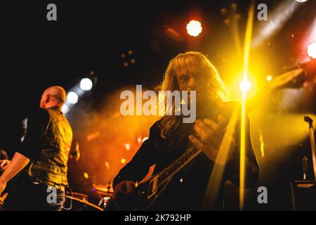 Malmoe, Schweden. 16. Oktober 2022. Die englische Heavy Metal Band Diamond Head spielt ein Live-Konzert im Kulturbolaget in Malmoe. Hier ist Gitarrist Brian Tatler live auf der Bühne zu sehen. (Foto: Gonzales Photo/Alamy Live News Stockfoto