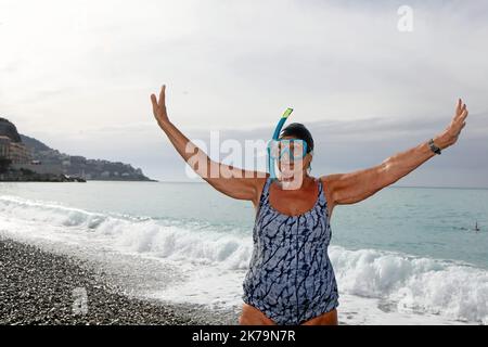 Nizza, Frankreich, Mai 16. 2020 - covid-19 / die Strände in Frankreich öffnen sich mit Einschränkungen wieder Stockfoto