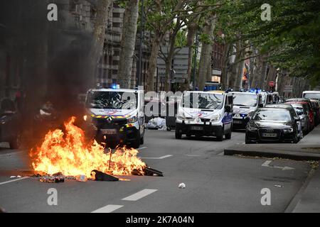 Lille: Tausend Menschen gegen Polizeigewalt an diesem Mittwochabend, angespannte Demonstration Stockfoto