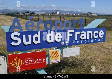 PERPIGNAN AM 22. Juni 2020 / Luftfahrt / die BELUGA XL der Firma Airbus führt im starken Wind (Tramontan) am Flughafen Perpignan Touch and Go durch. Stockfoto