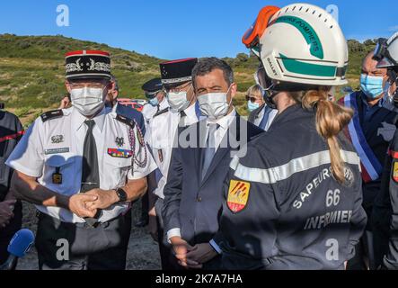 Â©PHOTOPQR/L'INDEPENDANT/MICHEL CLEMENTZ CLEMENTZ MICHEL ; PERPIGNAN ; 11/07/2020 ; CALCE LE 11 JUILLET 2020 / POLITIQUE / VISITE DU MINISTRE DE L'INTERIEUR GERALD DARMANIN AU COL DE LA DONA / VISITE DES POMPIERS QUI ONT LUTTES SUR L'INCENDIE DE CES DERNIERS JOURS / - 2020/07/16. BESUCH VON INNENMINISTER GERALD DARMANIN. Stockfoto