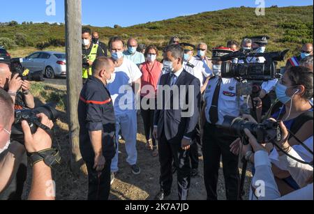 Â©PHOTOPQR/L'INDEPENDANT/MICHEL CLEMENTZ CLEMENTZ MICHEL ; PERPIGNAN ; 11/07/2020 ; CALCE LE 11 JUILLET 2020 / POLITIQUE / VISITE DU MINISTRE DE L'INTERIEUR GERALD DARMANIN AU COL DE LA DONA / VISITE DES POMPIERS QUI ONT LUTTES SUR L'INCENDIE DE CES DERNIERS JOURS / - 2020/07/16. BESUCH VON INNENMINISTER GERALD DARMANIN. Stockfoto