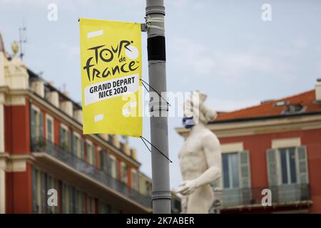 ©PHOTOPQR/NICE MATIN/Dylan Meiffret ; Nice ; 28/07/2020 ; NICE, le 28/07/2020, Illustration Tour de france 2020 dont le départ se fera à Nice dans 1 mois. - Die Tour de France 2020 wird die Ausgabe 107. des Rennens sein, mit einem Grand-Abfahrt in Nizza. Die Tour de France 2020 wird nun vom 29. August bis 20. September stattfinden. Stockfoto