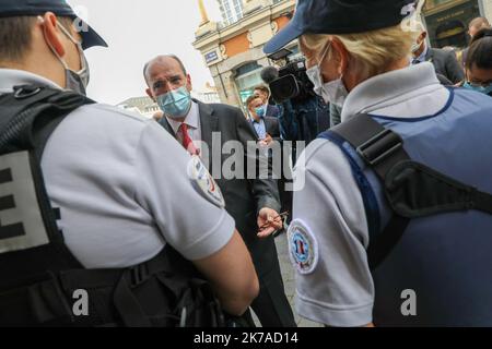 ©PHOTOPQR/VOIX DU Nord/Thierry THOREL ; 03/08/2020 ; VISITE DU PREMIER MINISTRE - Le Premier Ministre Jean Castex etait dans la Metropole Lilloise pour la mise en place de l'Obligation du Port des Masques dans la rue - Le 3 aout 2020 - A Lille - Foto : THIERRY THOREL / La Voix du Nord - 2020/08/03. Premierminister Jean Castex war in der Metropole Lille für die Umsetzung der Verpflichtung, Masken auf der Straße zu tragen Stockfoto