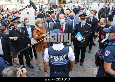 ©PHOTOPQR/VOIX DU Nord/Thierry THOREL ; 03/08/2020 ; VISITE DU PREMIER MINISTRE - Le Premier Ministre Jean Castex etait dans la Metropole Lilloise pour la mise en place de l'Obligation du Port des Masques dans la rue - Le 3 aout 2020 - A Lille - Foto : THIERRY THOREL / La Voix du Nord - 2020/08/03. Premierminister Jean Castex war in der Metropole Lille für die Umsetzung der Verpflichtung, Masken auf der Straße zu tragen Stockfoto