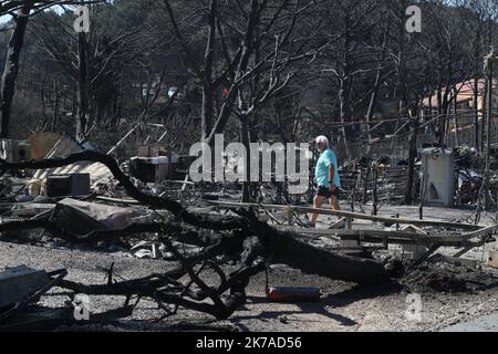 ©PHOTOPQR/LA PROVENCE/Serge Gueroult ; Martigues ; 05/08/2020 ; Incentidie de Martigues, plus de 1800 pompiers encore mobilisés ce matin. Plus de mille hectars sont partis en fumée et deux campings entièrement détruits. Lou Cigalon et Les Tamaris . ICI le camping Les Tamaris . - 2020/08/05. Martigues feuern, mehr als 1800 Feuerwehrleute mobilisierten heute Morgen noch. Mehr als tausend Hektar sind in Rauch aufgegangen und zwei Campingplätze wurden vollständig zerstört Stockfoto