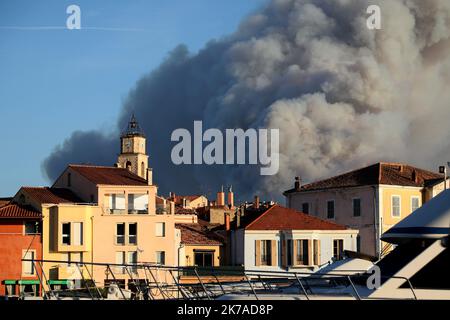 ©PHOTOPQR/LA PROVENCE/Serge Gueroult ; Port de Bouc ; 04/08/2020 ; Incentidie de Martigues Südfrankreich, august 4. 2020 - Hauptbrand Stockfoto