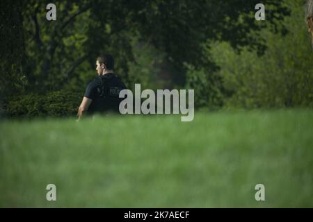 STEFANIE REYNOLDS/UPI/MAXPPP - Ein Geheimagent wird vor dem Briefing Room des Weißen Hauses gesehen, nachdem Präsident Trump am Montag, den 10. August 2020, in Washington, DC, kurz aus einer Pressekonferenz entfernt wurde, die zu einem Sicherheitsrisiko vor dem Weißen Haus führte. Foto von Stefani Reynolds/UPI Stockfoto
