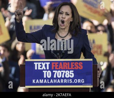 TERRY SCHMITT/UPI/MAXPPP - der präopulente demokratische Präsidentschaftskandidat Joe Bided gab heute bekannt, dass er Senator Kamala Harris, D-Kalifornien, am Dienstag, dem 11. August, als seinen Amtskollegen für die Präsidentschaftswahlen 2020 gewählt hat. 2020 Harris in diesem Aktenfoto spricht mit Unterstützern bei ihrer Auftaktveranstaltung für ihre Präsidentschaftskampagne 2020 auf der Frank Ogawa Plaza in Oakland, Kalifornien, am 27. Januar 2019. Foto von Terry Schmitt/UPI Stockfoto