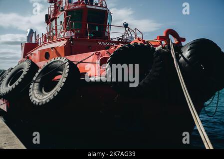 ©Pierre Berthuel / Le Pictorium/MAXPPP - Pierre Berthuel / Le Pictorium - 03/08/2020 - Italie / Sardaigne / Sardaigne - Remorqueur / 03/08/2020 - Italien / Sardinien / Sardinien - Tug Stockfoto