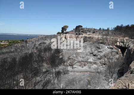 ©PHOTOPQR/LA PROVENCE/Serge Gueroult ; Vitrolles ; 24/08/2020 ; Suite de l'incendie de Vitrolles , le Parc de la cigaliere totalement detruit par les flammes . Une maison a aussi ete entierement detruite . Feuer bei Istres: Das Feuer hat bereits 450 Hektar bedeckt. 24. August 2020 Stockfoto