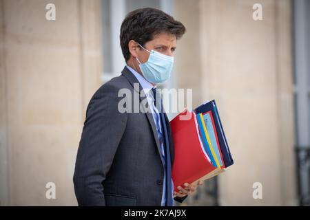 ©PHOTOPQR/LE PARISIEN/Fred Dugit ; Paris ; 26/08/2020 ; Politique Paris VIIie, le 26 août 2020 conseil des Ministers Julien Denormandie Ministre de l’Agriculture et de l’Alimentation Photo LP / Fred Dugit - Paris, Frankreich, 26. 2020. august - Minister verlassen Elysee Palace nach dem ersten wöchentlichen Kabinettstreffen nach den Regierungsferien Stockfoto