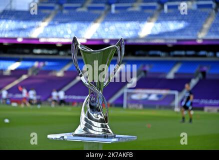 ©PHOTOPQR/LE PROGRES/Richard MOUILLAUD - Saint-Sébastien 30/08/2020 - Foot Féminin Finale ligue des Champions OL Wolsburg -Foot Féminin Finale ligue des Champions OL Wolsburg La Coupé d' Europe - UEFA Women's Champios League Wolfsburg - OL August 30 2020 Stockfoto