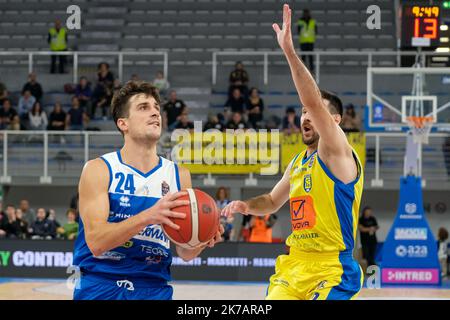 Brixia, Italien. 16.. Oktober 2022. Italienische Basketball-Meisterschaft A1, Spiel zwischen Germani Basket Brescia und GIVOVA Scafati. Stockfoto