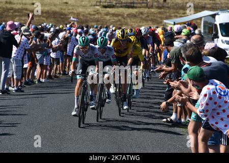 ©PHOTOPQR/LE PROGRES/Philippe VACHER - Chalmazel-Jeansagnière 12/09/2020 - Sport -L équipe Bora donnait le Tempo en haut du col du Béal. Etape Clermont Ferrand Lyon .Tour de France cycliste 2020. - 2020/09/12. Tour de France, Etappe 14. Stockfoto