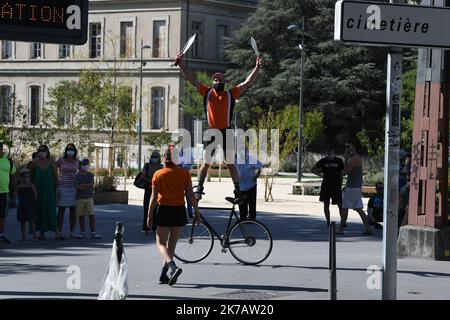 ©PHOTOPQR/LE PROGRES/Joël PHILIPPON - Lyon 12/09/2020 - Passage Croix-Rousse Caravane Tour de France 2020 à Lyon 12 septembre -Passage de la Caravane du Tour de France 2020 à la Croix-Rousse. Enormément de monde pour le Passage de la Caravane. - 2020/09/12. Tour de France Etappe 14. Stockfoto