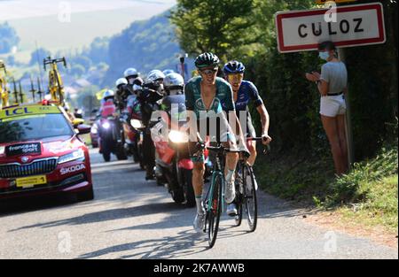 ©PHOTOPQR/LE PROGRES/Philippe TRIAS - 13/09/2020 - Tour de France, Culoz, 13 Septembre 2020; -Pierre Rolland (B&B Vital Concept) et Michael Gogl (NTT) à la sortie de la ville de Culoz. - 2020/09/13. Tour de France Etappe 15. Stockfoto