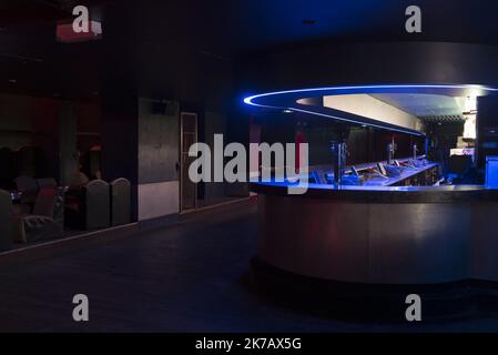 ©Adrien Vautier / Le Pictorium/MAXPPP - Adrien Vautier / Le Pictorium - 09/06/2020 - Frankreich / Ile-de-France / Paris - Les discotheques parisiennes fermees pour cause de Covid-19. En raison de la crise du Covid-19 le secteur des discotheques est ferme depuis la mi-mars 2020. / 09/06/2020 - Frankreich / Ile-de-France (Region) / Paris - Pariser Nachtclubs wegen Covid-19 geschlossen. Aufgrund der Covid-19-Krise ist der Diskothekenbereich seit Mitte März 2020 geschlossen. Stockfoto