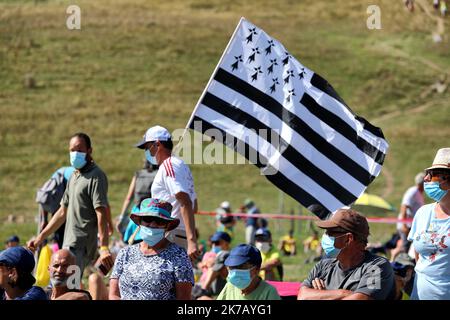 ©PHOTOPQR/LE DAUPHINE/YETCHMENIZA GREG ; THORENS-LES-GLIERES ; 17/09/2020 ; Gregory YETCHMENIZA / LE DAUPHINE LIBERE / Photopqr THORENS-LES-GLIERES (HAUTE-SAVOIE) LE 17 SEPTEMBRE 2020 Le conseil departemental de la Haute-Savoie a monte plus de 1200 glieres de le Tour de la Plateaus le 800. De nombreux cyclistes font la montee ainsi que des personnes qui montent a pieds - 2020/09/16 Tour de France Etappe 18 MŽribel - La-Roche-sur-Foron - Stockfoto