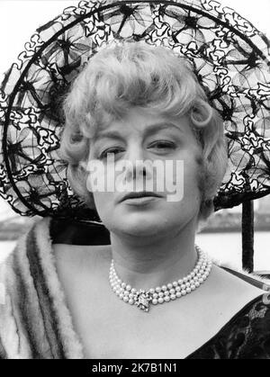 SHELLEY ÜBERWINTERT in ALFIE 1966 Regisseur LEWIS GILBERT Drehbuch Bill Naughton Musik Sonny Rollins Eine Lewis Gilbert Produktion / Sheldrake Films / Paramount British Pictures Stockfoto