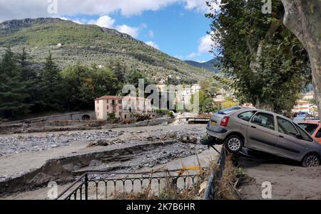 VaLC/Maxppp - Ein General der Flutflut aufgrund von Starkregen durch den Sturm „Alex“ in Breil sur Roya, Frankreich, 03. Oktober 2020. Es wird mit Starkregen und nassem Wetter gerechnet, da Sturm Alex Südfrankreich beeinflusst. Stockfoto