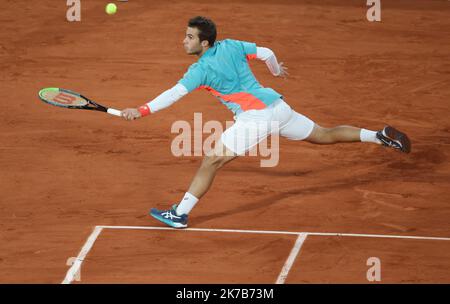 ©PHOTOPQR/LE PARISIEN/ARNAUD JOURNOIS ; PARIS ; 04/10/2020 ; TENNIS , ROLAND GARROS 2020 / INTERNATIONAUX DE FRANCE DE TENNIS 2020 / HUGO GASTON VS DOMINIC THIEM - FRANZÖSISCH OFFEN ROLAND GARROS OCT 4 2020 Stockfoto