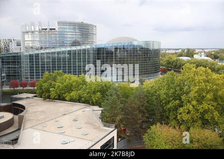 ©PHOTOPQR/L'ALSACE/Jean-Marc LOOS ; Strasbourg ; 06/10/2020 ; Le bâtiment du Parlement européen à Strasbourg à Strasbourg. Erwähnen Sie „ Réalisation Studio Europe “ obligatoire. - Straßburg, Frankreich Okt 6 2020 Stockfoto