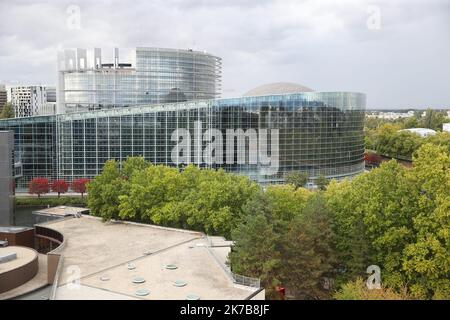 ©PHOTOPQR/L'ALSACE/Jean-Marc LOOS ; Strasbourg ; 06/10/2020 ; Le bâtiment du Parlement européen à Strasbourg à Strasbourg. Erwähnen Sie „ Réalisation Studio Europe “ obligatoire. - Straßburg, Frankreich Okt 6 2020 Stockfoto