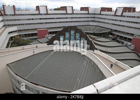 ©PHOTOPQR/L'ALSACE/Jean-Marc LOOS ; Strasbourg ; 06/10/2020 ; Le toit du Palais de l'Europe à Strasbourg indique le siège du Conseil de l'Europe. - Straßburg, Frankreich Okt 6 2020 Stockfoto