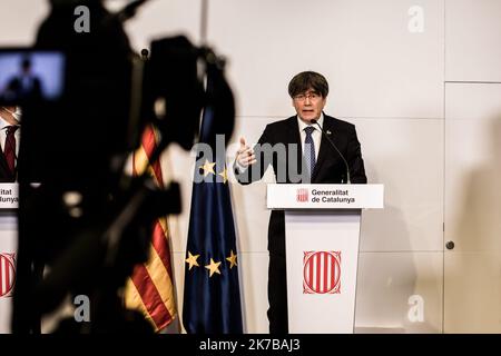 ©PHOTOPQR/L'INDEPENDANT/Nicolas Parent ; Perpignan ; 09/10/2020 ; Conférence de Presse des trois anciens présidents d ela généralitat de Catalunya, Quim Torra, Carles Puigdemont, et Artur Mas, réunis à Perpignan. Der katalanische Separatistenpräsident Quim Torra, das Europaabgeordnete und der ehemalige katalanische Präsident Carles Puigdemont und der ehemalige katalanische Regionalpräsident Artur Mas, die letzten drei Präsidenten der katalanischen Region, halten am 9. Oktober 2020 eine Pressekonferenz in Perpignan, Südwest-Frankreich. Stockfoto