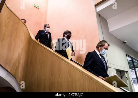 ©PHOTOPQR/L'INDEPENDANT/Nicolas Parent ; Perpignan ; 09/10/2020 ; Conférence de Presse des trois anciens présidents d ela généralitat de Catalunya, Quim Torra, Carles Puigdemont, et Artur Mas, réunis à Perpignan. Der katalanische Separatistenpräsident Quim Torra, das Europaabgeordnete und der ehemalige katalanische Präsident Carles Puigdemont und der ehemalige katalanische Regionalpräsident Artur Mas, die letzten drei Präsidenten der katalanischen Region, halten am 9. Oktober 2020 eine Pressekonferenz in Perpignan, Südwest-Frankreich. Stockfoto