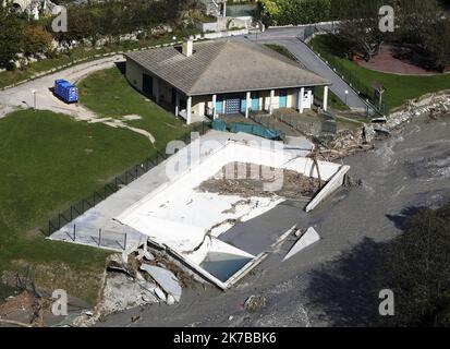 ©PHOTOPQR/NICE MATIN/Dylan Meiffret ; Tende ; 10/10/2020 ; TENDE, le 10/10/2020, Vues eyriennes des dégâts sur la commune de Tende Suite à la Catastrophe de la Tempête Alex. - 2020/10/10. Luftaufnahmen von Tende, Südfrankreich. Stockfoto