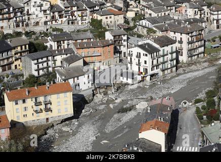 ©PHOTOPQR/NICE MATIN/Dylan Meiffret ; Tende ; 10/10/2020 ; TENDE, le 10/10/2020, Vues eyriennes des dégâts sur la commune de Tende Suite à la Catastrophe de la Tempête Alex. - 2020/10/10. Luftaufnahmen von Tende, Südfrankreich. Stockfoto