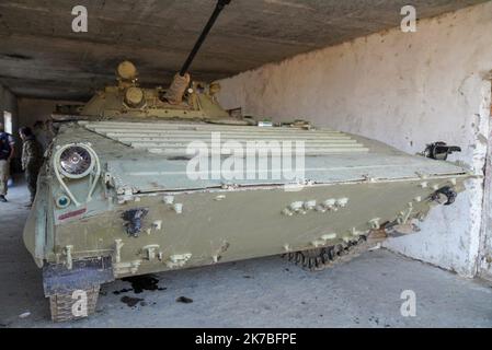 ©Gilles Bader/MAXPPP - MARTUNI 20/10/2020 Char Bmp2 et engins blindés pris par les arméniens aux Azeris dans la région de Martuni Bmp2 Panzer- und Panzerfahrzeuge der Armenier aus Azeris in der Region Martuni Stockfoto