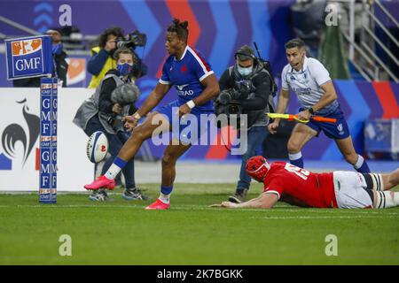 ©Sebastien Muylaert/MAXPPP - Teddy THOMAS aus Frankreich beim Testspiel zwischen Frankreich und Wales im Stade de France in Paris, Frankreich. 24.10.2020 Stockfoto