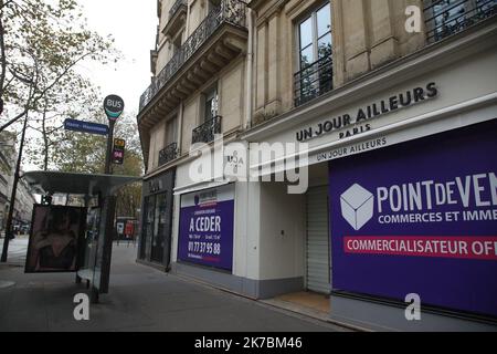 ©PHOTOPQR/LE PARISIEN/Olivier ARANDEL ; Paris ; 31/10/2020 ; Paris samedi 31 octobre 2020 ambiance de rue et commerces fermés dans le quartier St Lazare . - Frankreich, 31. 2020. oktober - Neue Sperre gegen die Ausbreitung der Covid-19-Pandemie bis 1. 2020. dezember Stockfoto