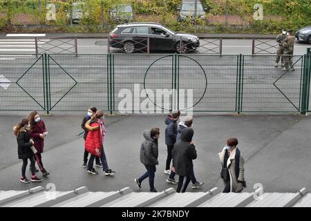 ©PHOTOPQR/VOIX DU Nord/BONNIERE Pascal ; 02/11/2020 ; Armentieres , le 2 novembre 2020 , Hommage an einen Samuel Paty au college Jean Rostand . - 2020/11/02. Frankreich hielt eine nationale Hommage an Samuel Paty in Schulen. Stockfoto