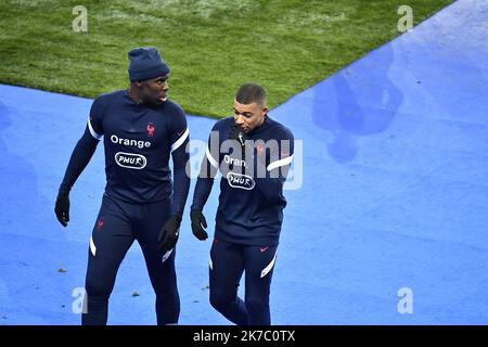 ©PHOTOPQR/VOIX DU Nord/BONNIERE Pascal ; 17/11/2020 ; SAINT DENIS , le 17 novembre 2020, ligue des Nations match France - Suede groupe c au stade de france . Pascal BonniÃ¨RE - Saint Denis, Frankreich, nov 17. 2020 - Nationenliga des Fußballs Frankreich gegen Schweden Stockfoto