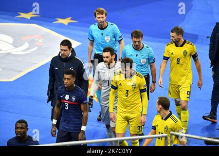 ©PHOTOPQR/VOIX DU Nord/BONNIERE Pascal ; 17/11/2020 ; SAINT DENIS , le 17 novembre 2020, ligue des Nations match France - Suede groupe c au stade de france . Pascal BonniÃ¨RE - Saint Denis, Frankreich, nov 17. 2020 - Nationenliga des Fußballs Frankreich gegen Schweden Stockfoto